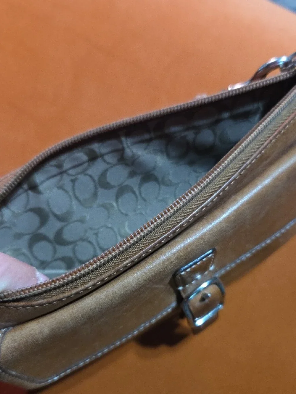 VTG Coach Soho Brown Leather Buckle Flap Wristlet